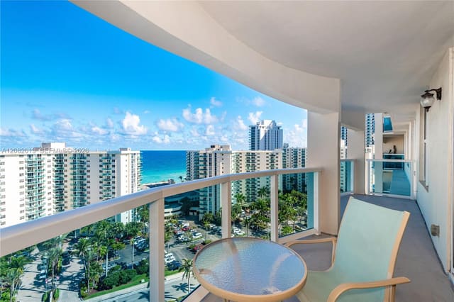 3800 S Ocean Drive 1716, Hollywood, FL 33019