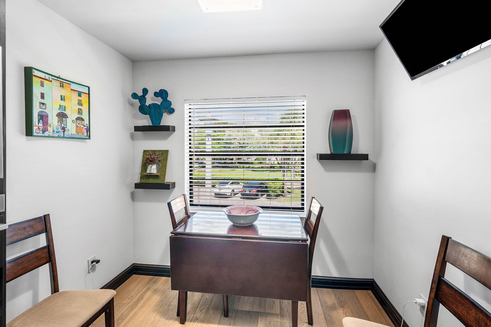 7 SOUTHPORT Lane H — photo 9