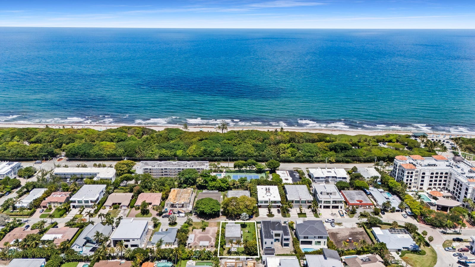 181 NE Wavecrest Way, Boca Raton, FL 33432