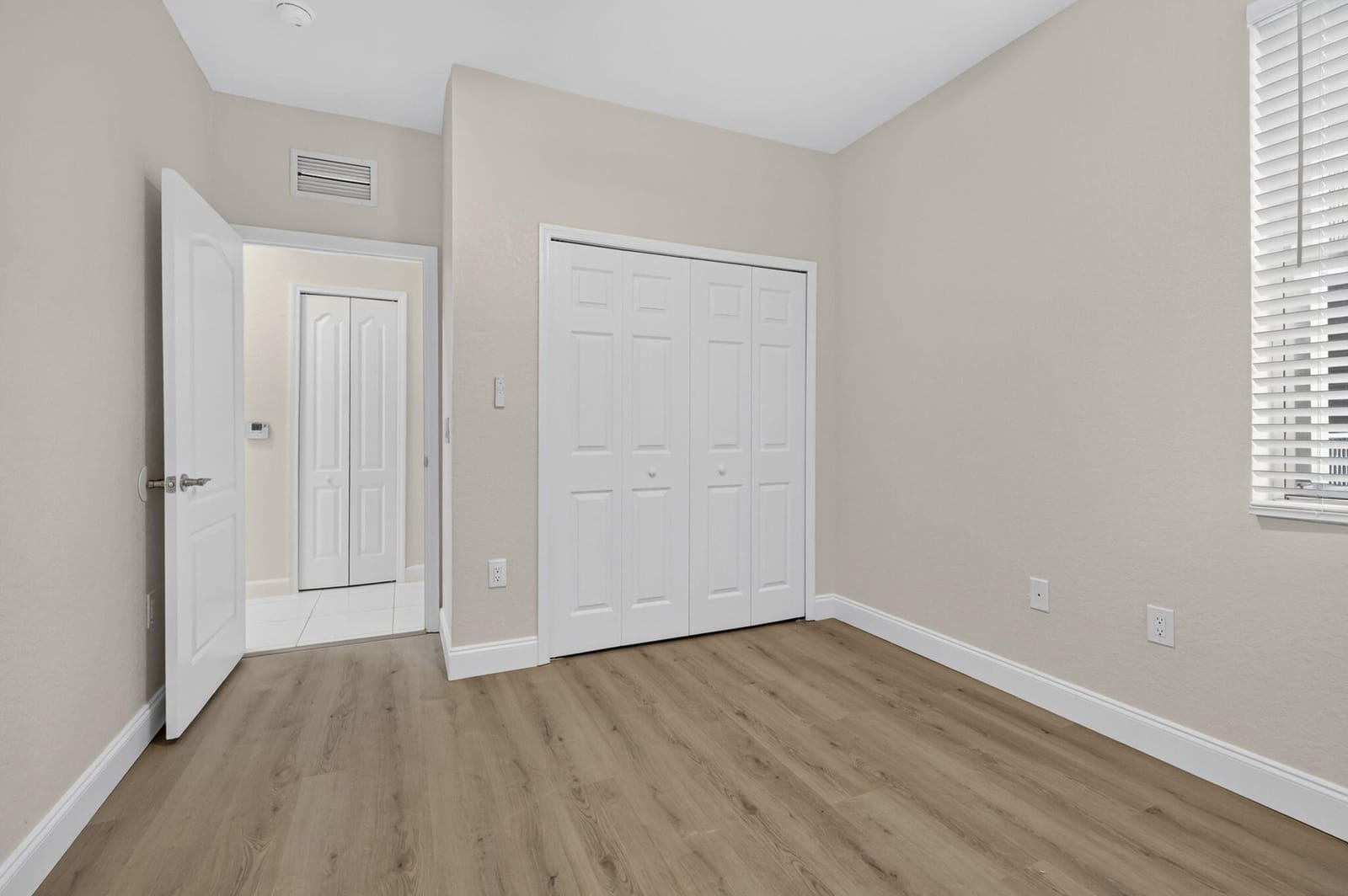 2103 SHOMA Drive 122 — photo 11