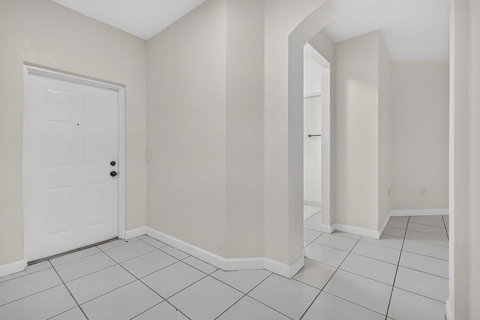 2103 SHOMA Drive 122 — photo 3
