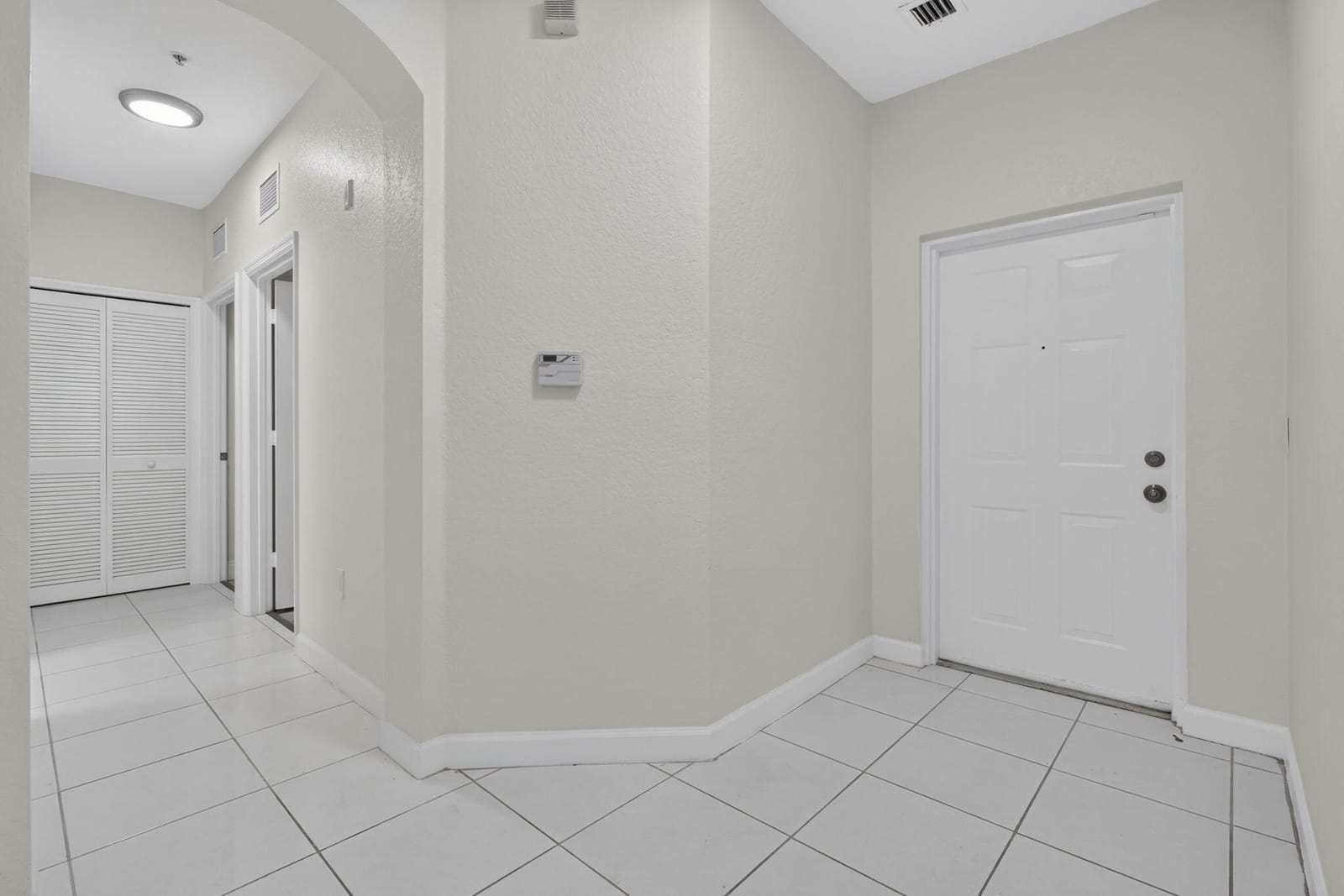 2103 SHOMA Drive 122 — photo 4