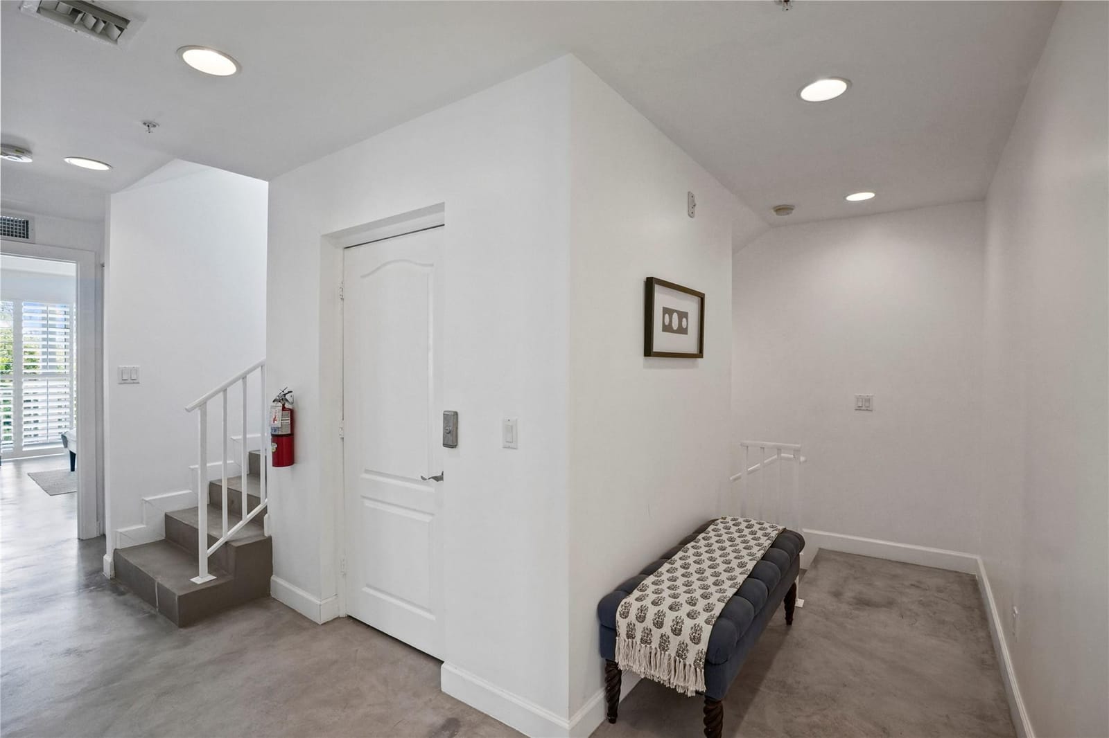 347 Oak Street B1, Hollywood, FL 33019 photo 16