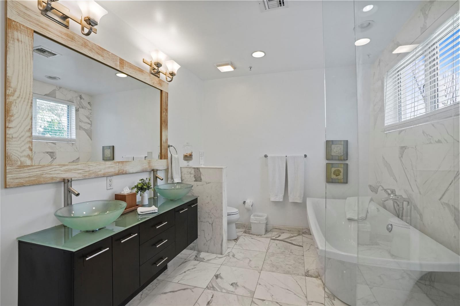 347 Oak Street B1, Hollywood, FL 33019 photo 23