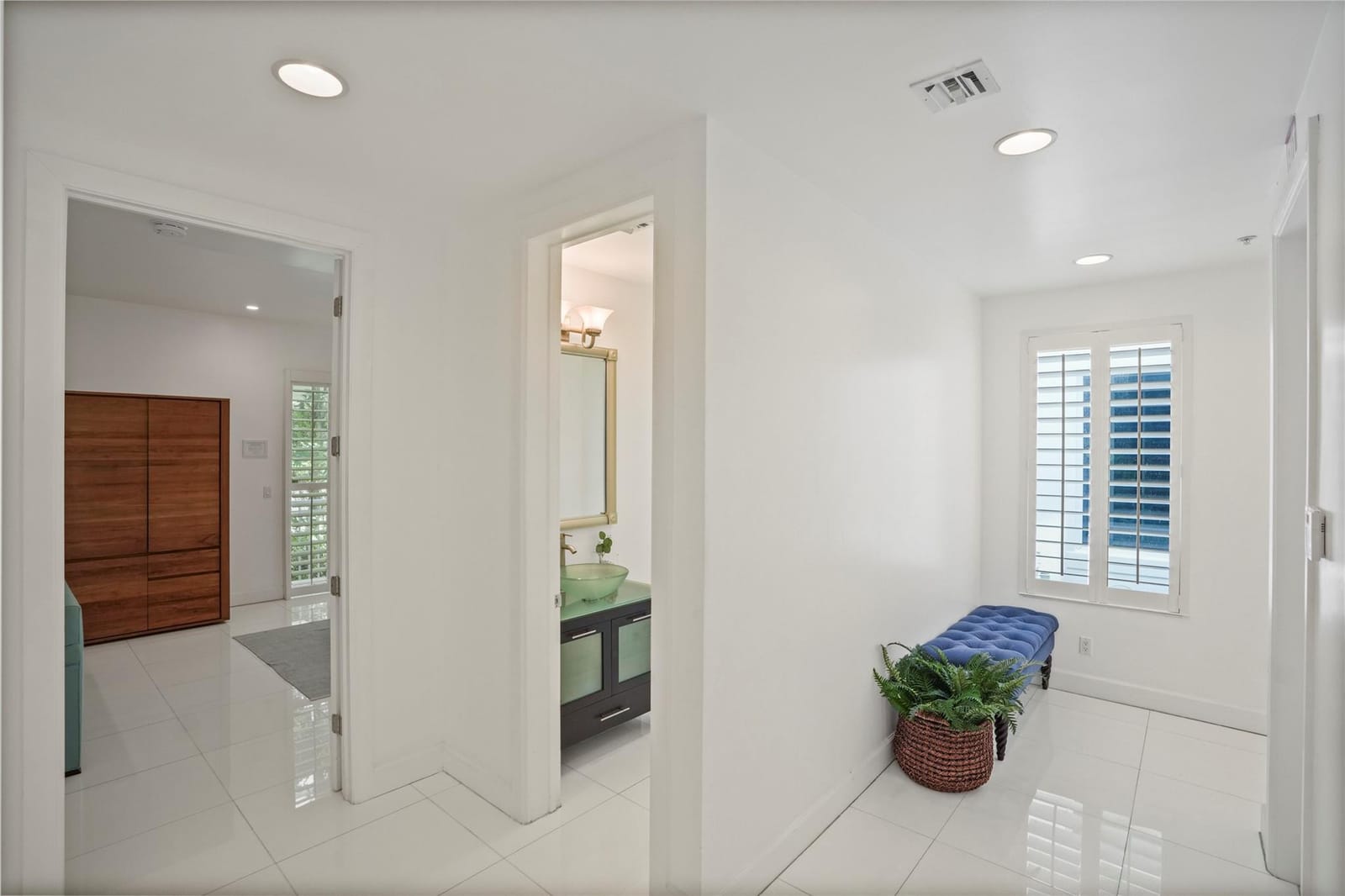347 Oak Street B1, Hollywood, FL 33019 photo 5