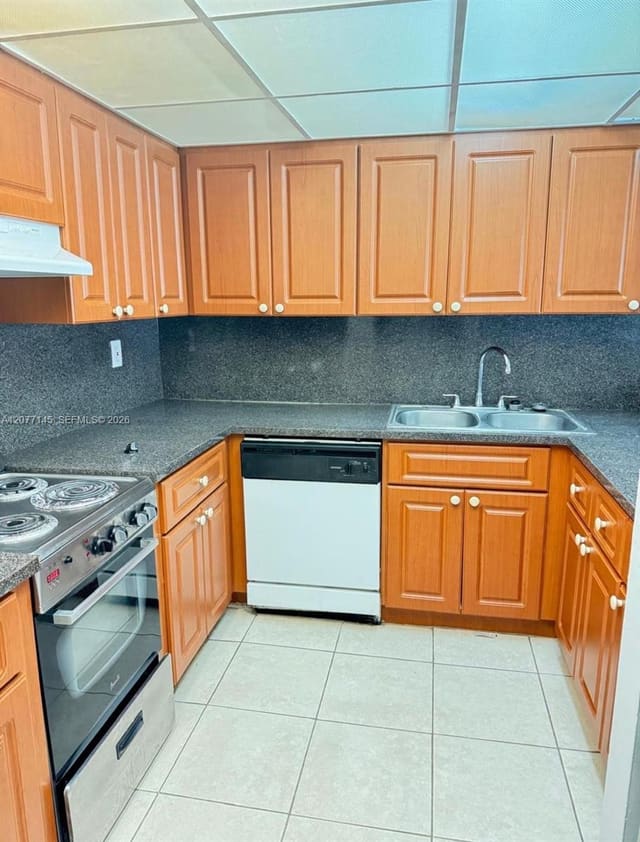 6990 Miami Gardens Drive 2-225, Hialeah, FL 33015