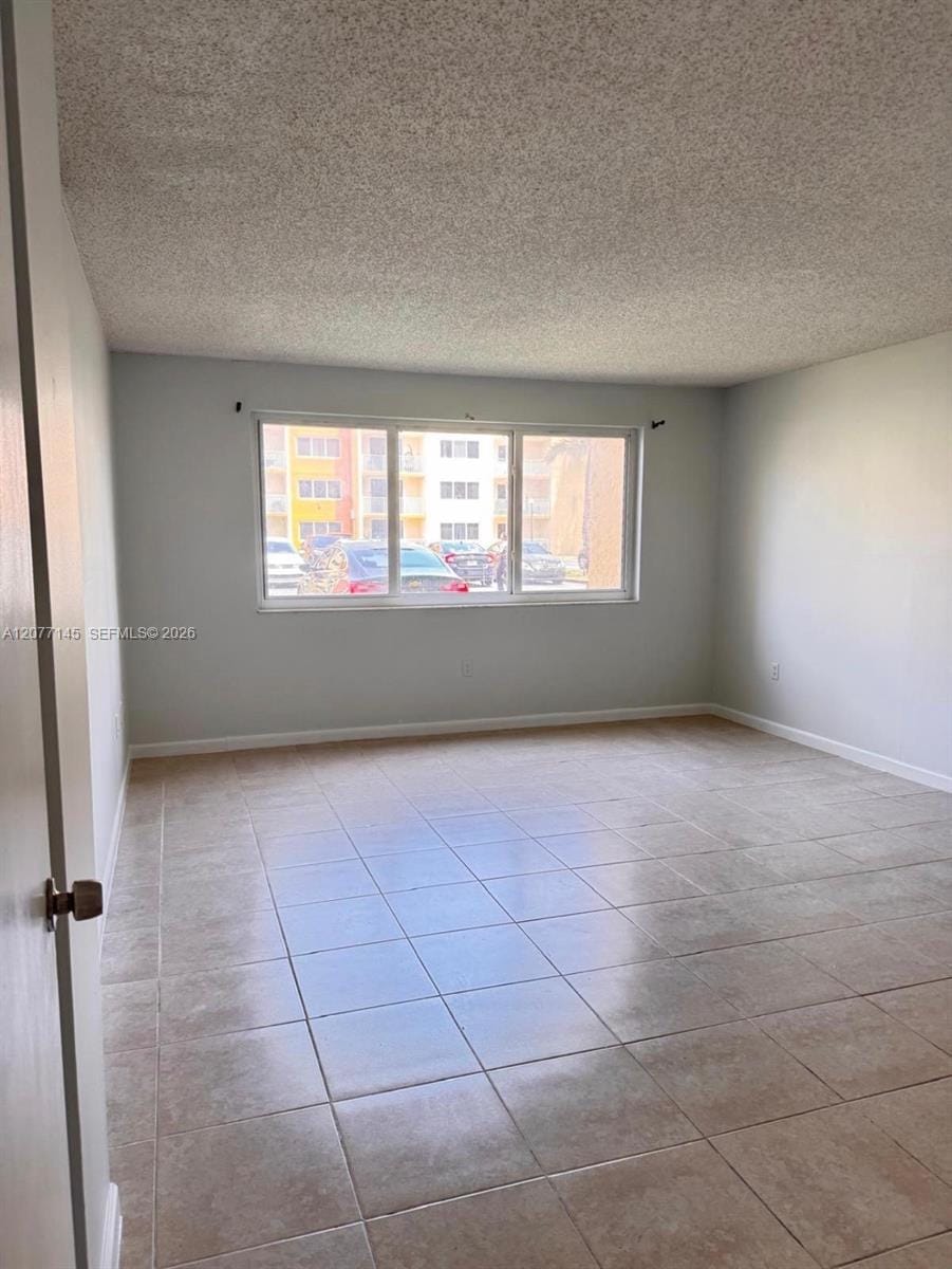 6990 Miami Gardens Drive 2-225, Hialeah, FL 33015 photo 4