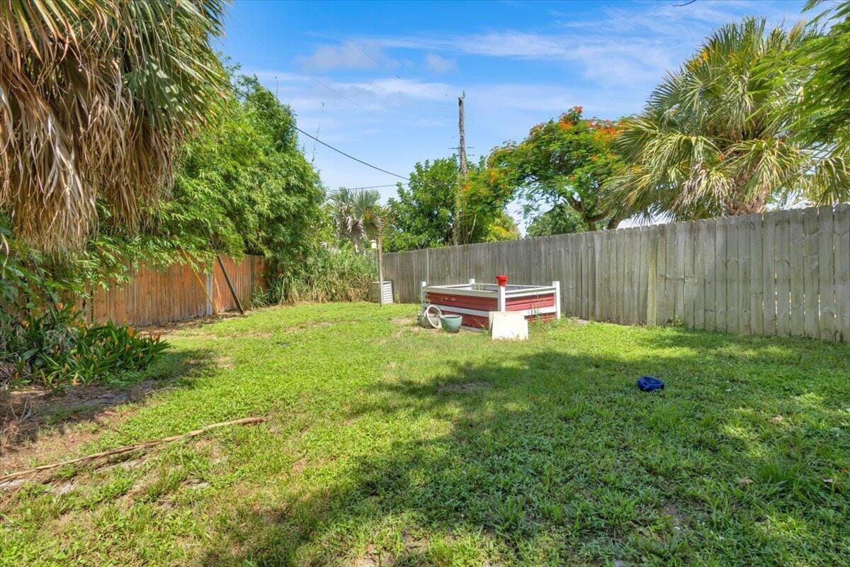 1121 SE ALAMANDA Lane — photo 12