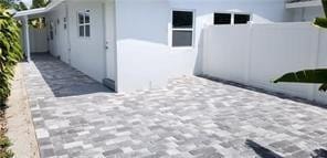 2408 NE 4th Street — photo 3