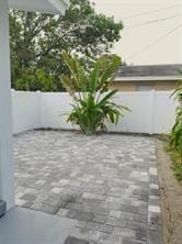 2408 NE 4th Street — photo 4