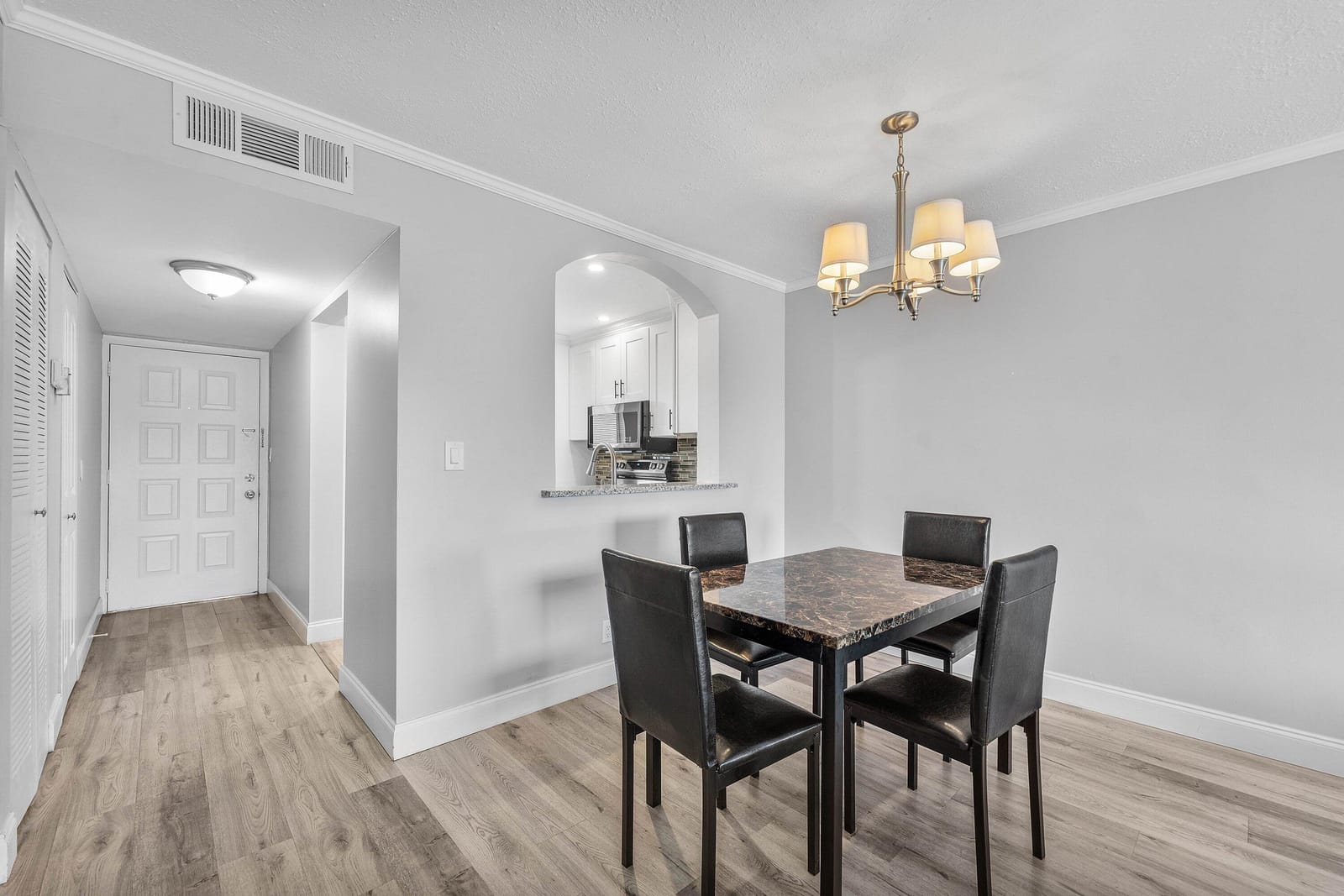 14307 Bedford Drive 204 — photo 10