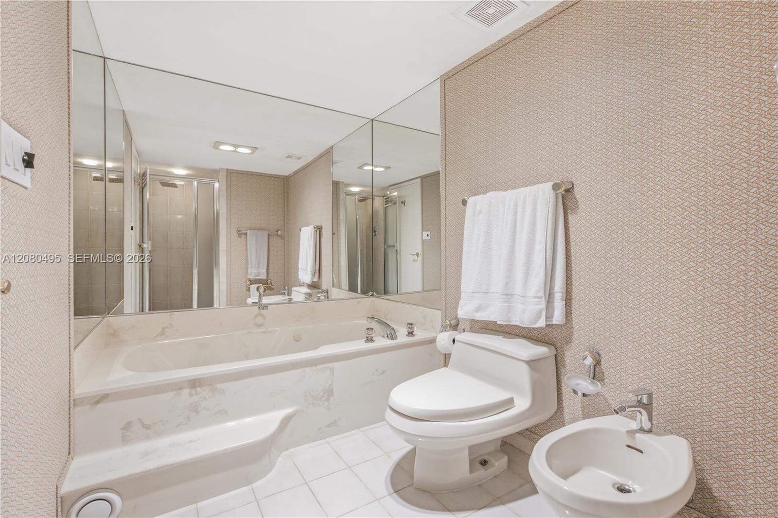 520 Brickell Key Drive A1616, Miami, FL 33131 photo 16
