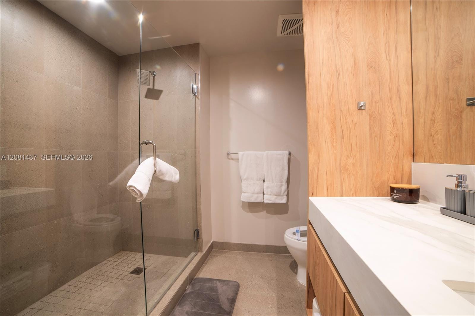 11 NE 6th 1403 — photo 12