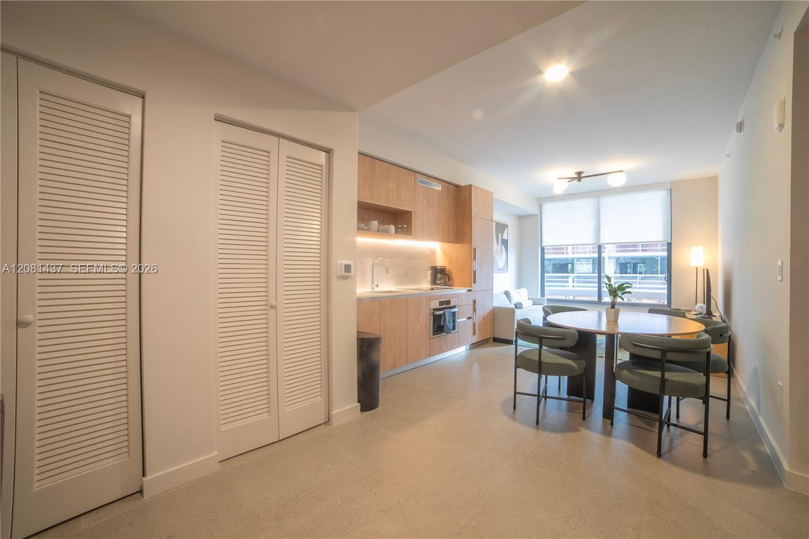 11 NE 6th 1403 — photo 7
