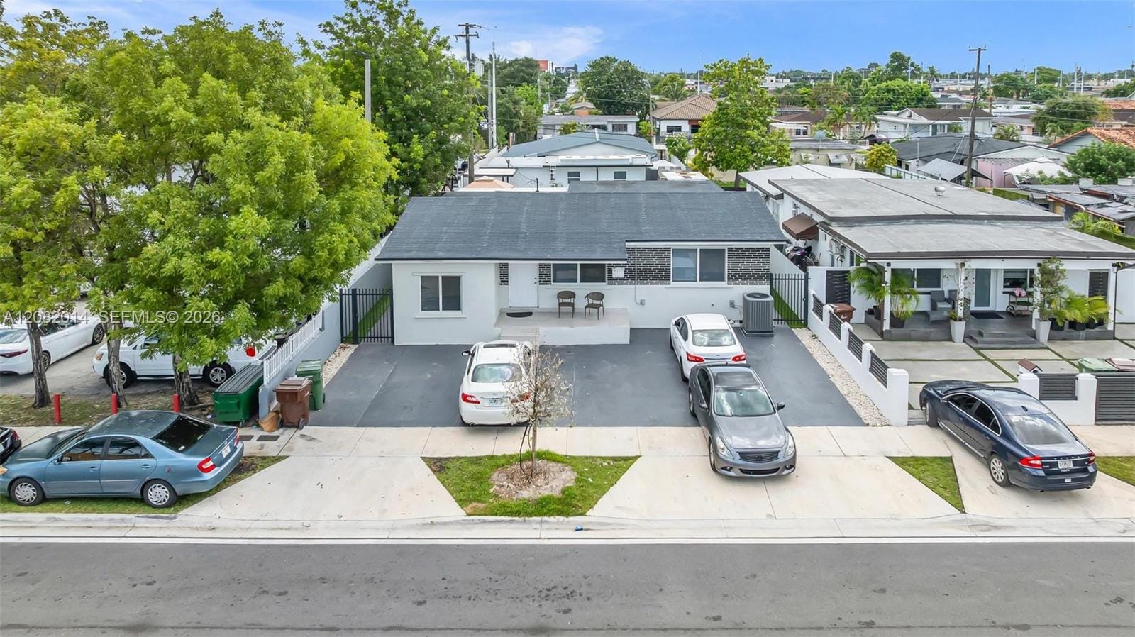 4851 E 8th Court — photo 4