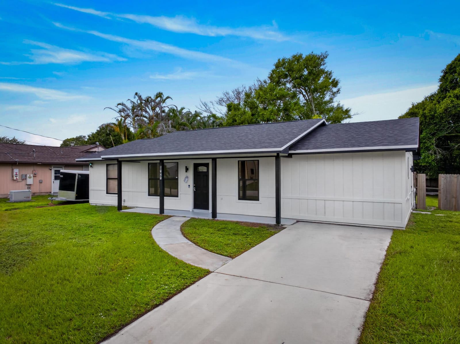 6101 BALSAM Drive — photo 2