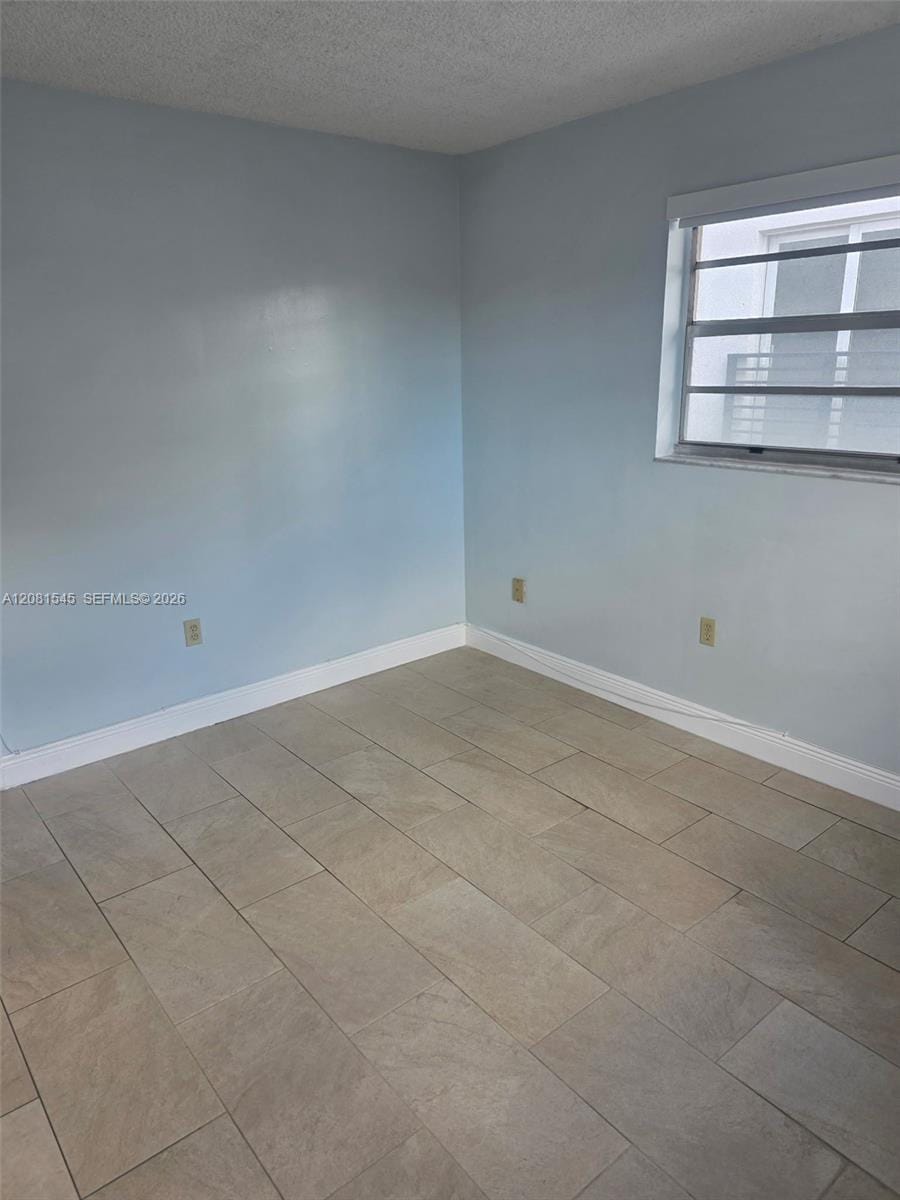 1575 NW 1st Street 3, Miami, FL 33125 photo 14