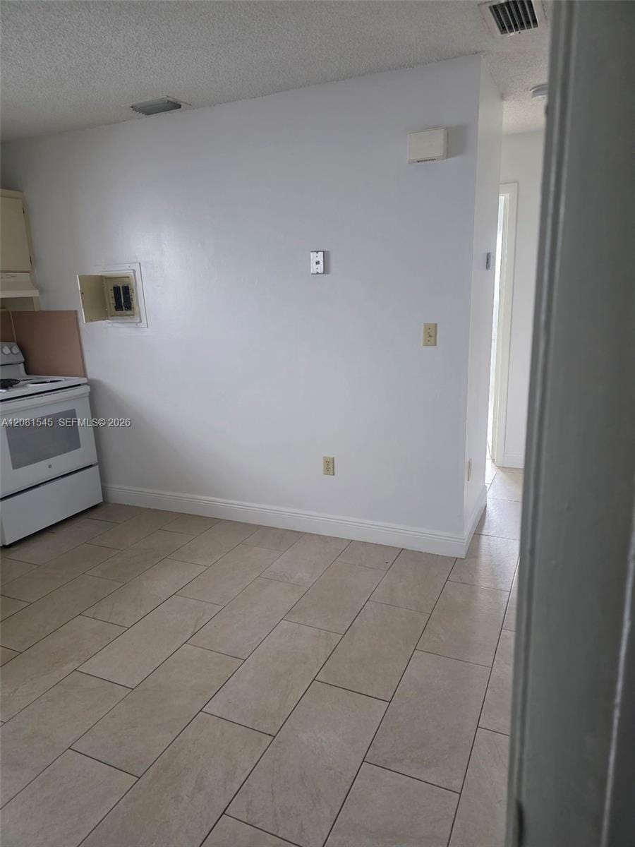 1575 NW 1st Street 3, Miami, FL 33125 photo 5
