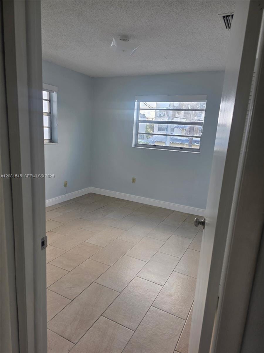 1575 NW 1st Street 3, Miami, FL 33125 photo 7