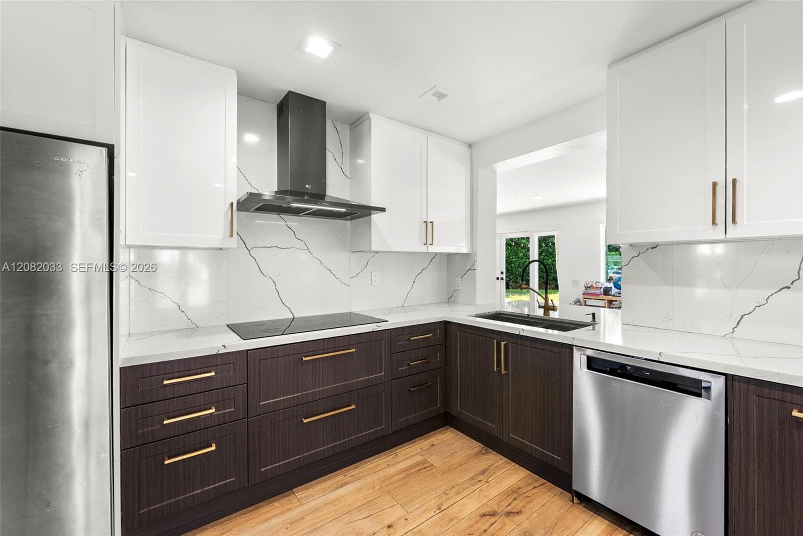 21000 NE 18th Court, Miami, FL 33179 photo 18