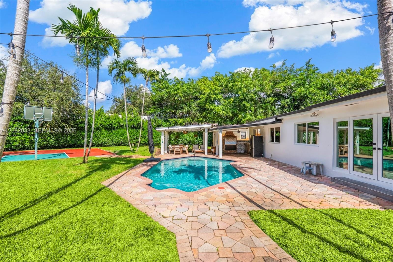 21000 NE 18th Court, Miami, FL 33179 photo 20