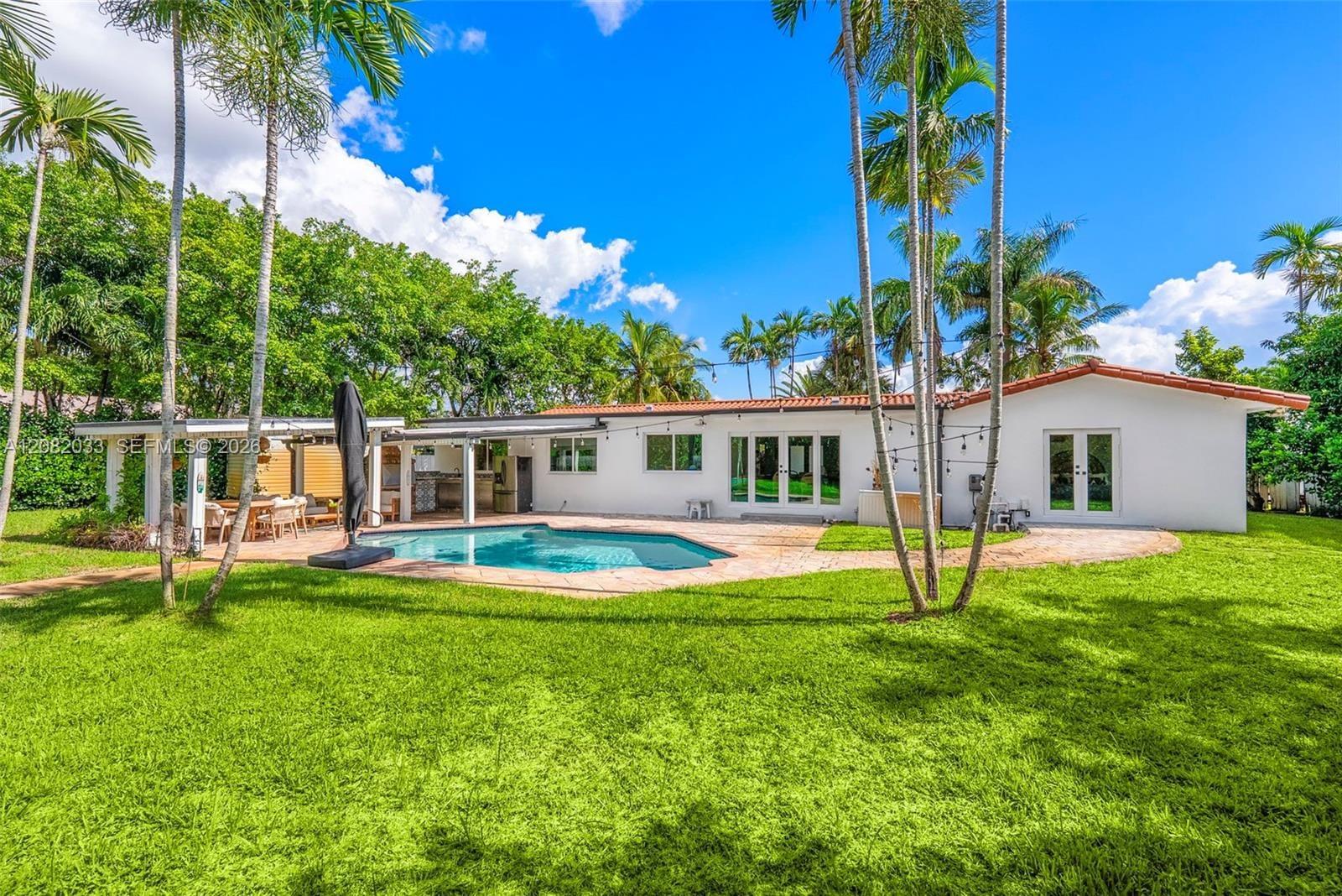 21000 NE 18th Court, Miami, FL 33179 photo 25