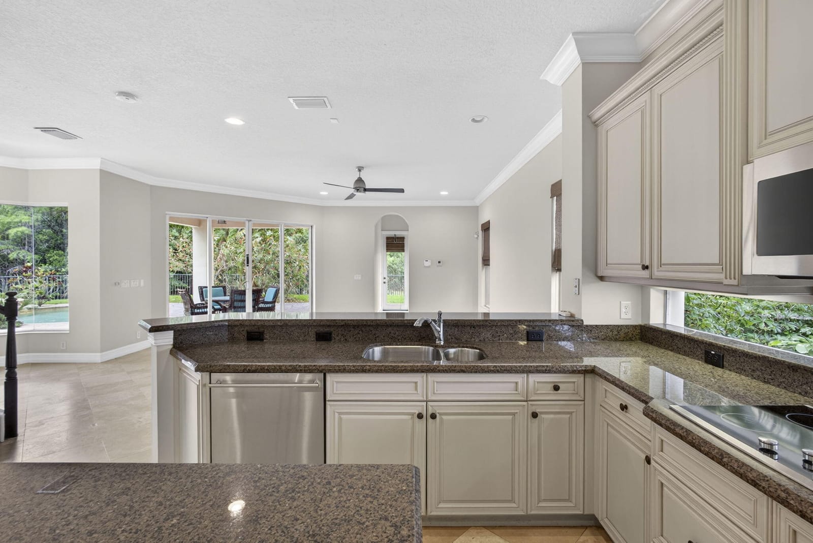 625 GLENFIELD Way, Royal Palm Beach, FL 33411 photo 14
