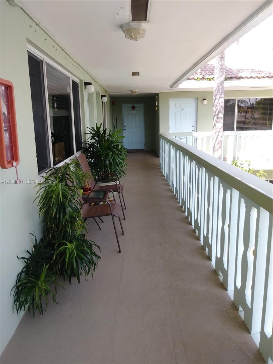 1423 Holly Heights Drive 17, Fort Lauderdale, FL 33304 photo 21