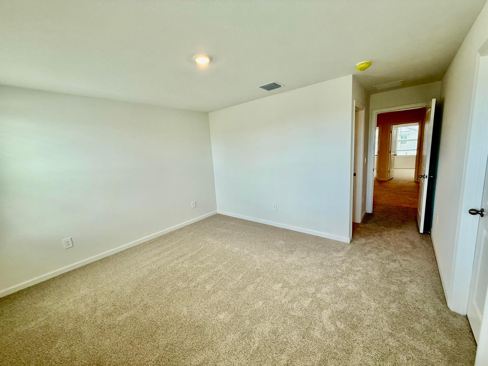 655 Salisbury Circle — photo 7