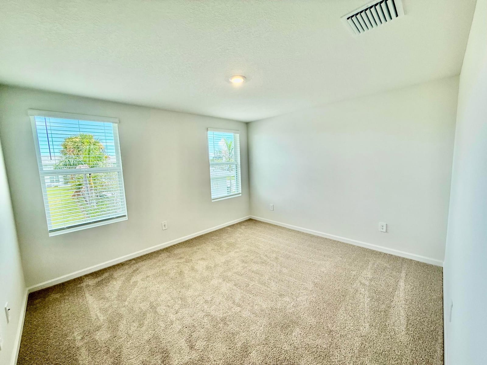655 Salisbury Circle — photo 8