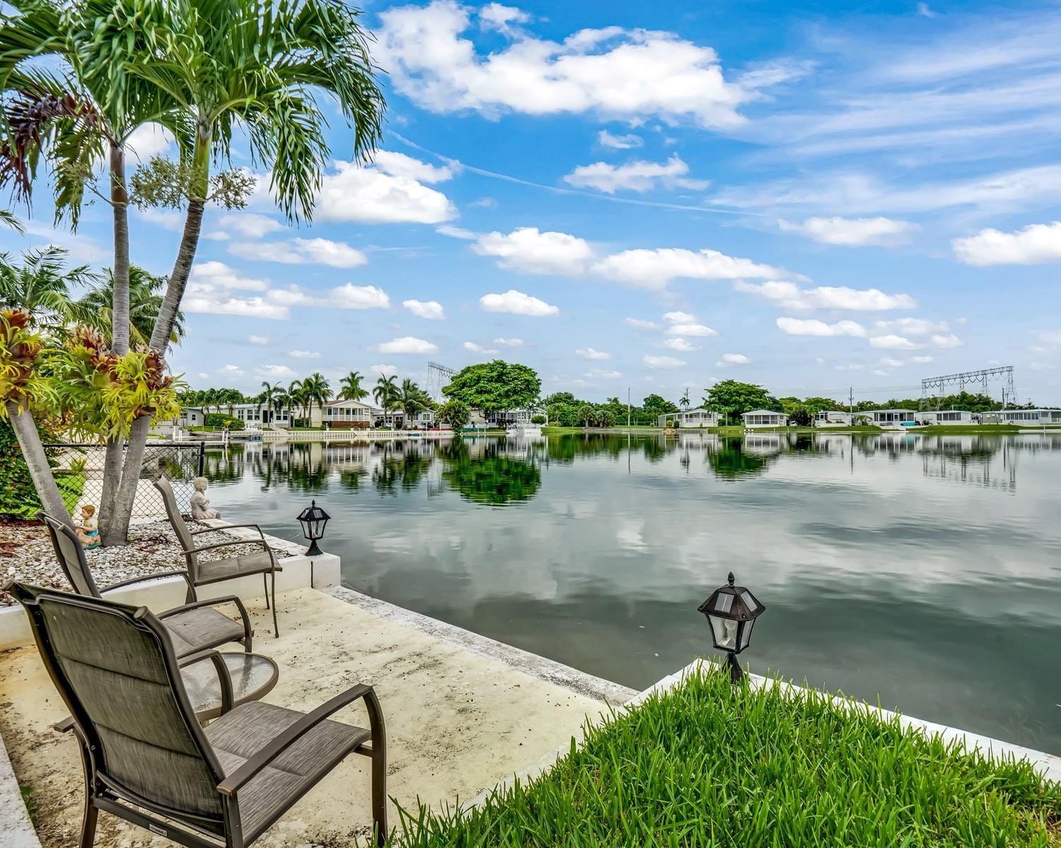 3055 Lakeshore Drive — photo 4