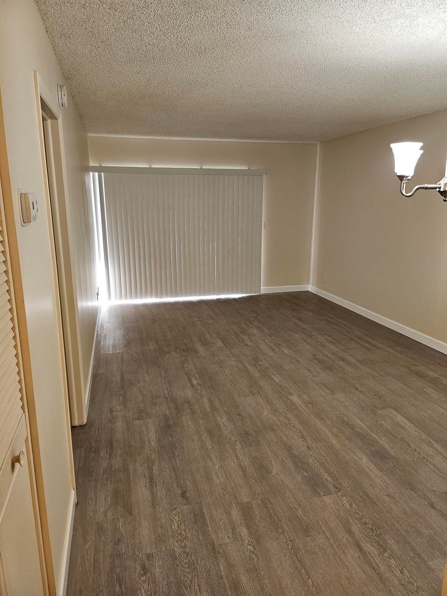 2900 NW 46TH Avenue 105 — photo 3
