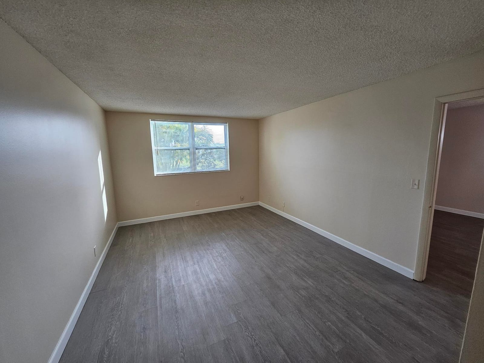 2900 NW 46TH Avenue 105 — photo 5