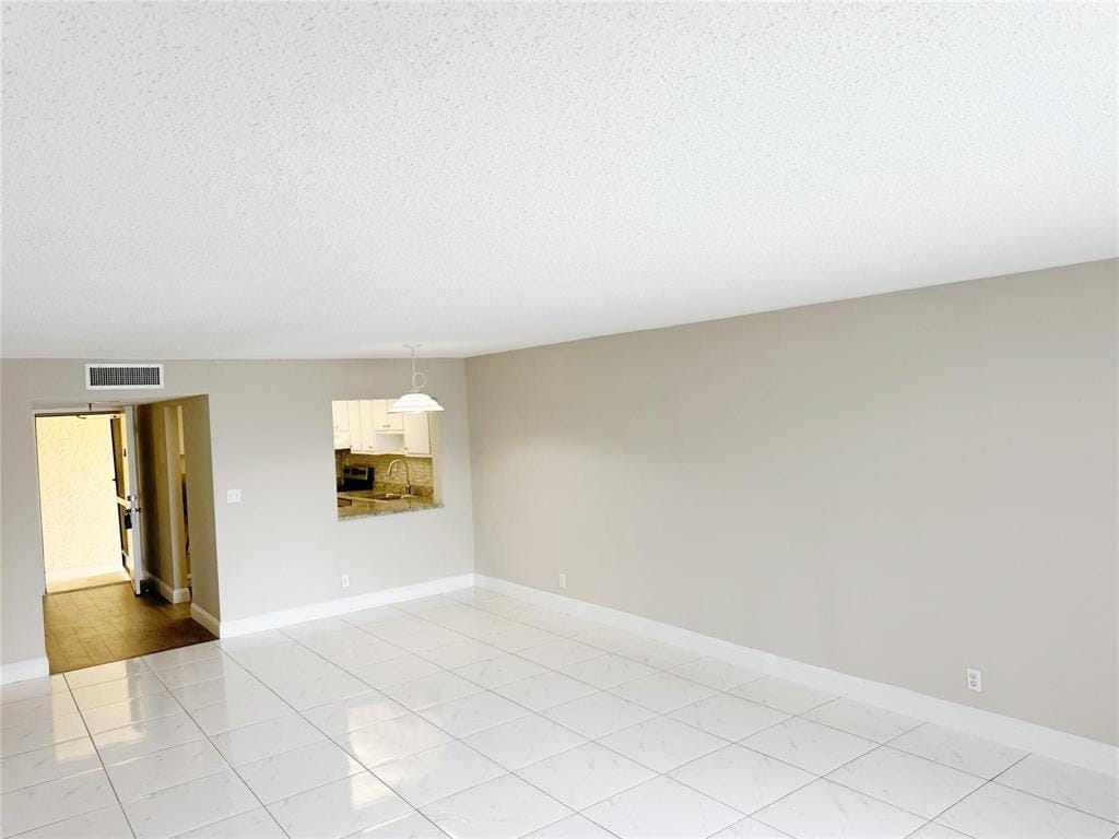 2788 Tennis Club Drive 101 — photo 9