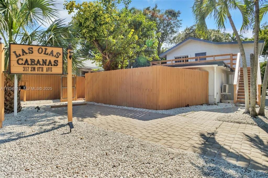317 SW 9TH Avenue 1-3, Fort Lauderdale, FL 33312