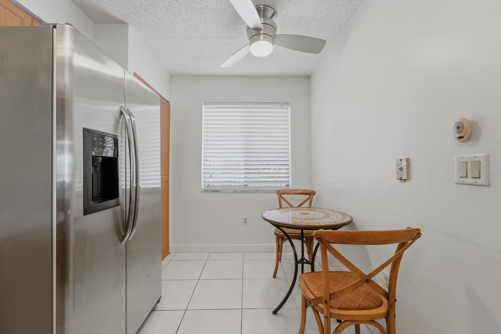 6093 POINTE REGAL Circle 209 — photo 3