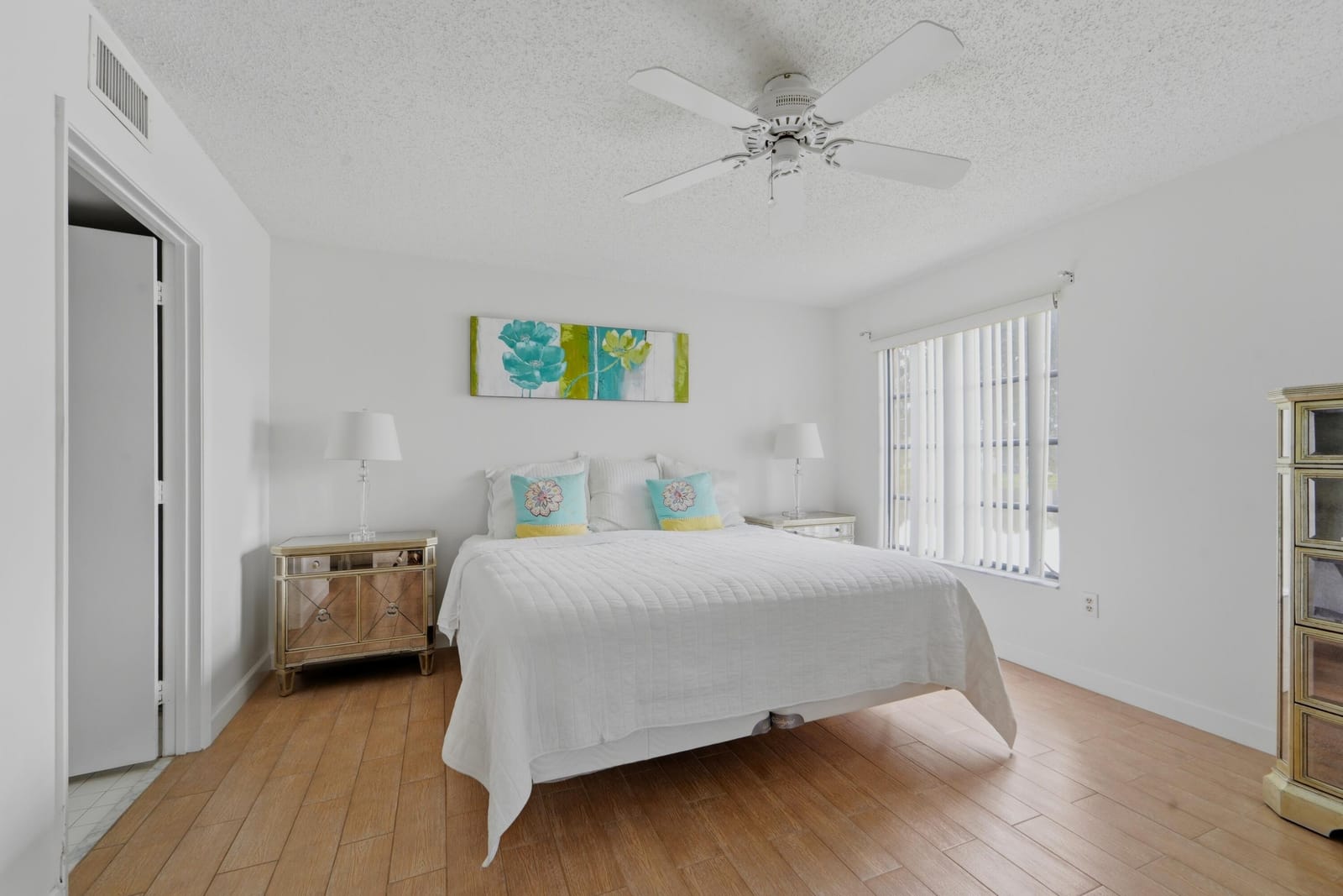 6093 POINTE REGAL Circle 209 — photo 9