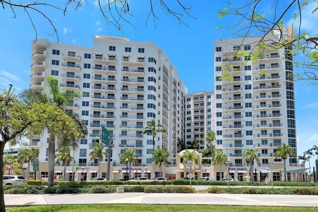 1830 RADIUS Drive 1113, Radius, Hollywood, FL