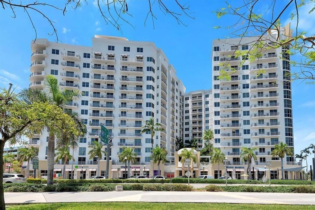 1830 RADIUS Drive 1113, Hollywood, FL 33020