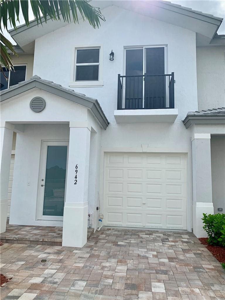 6954 PINES Circle 51, Coconut Creek, FL 33073