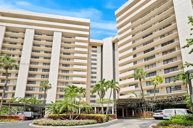 5100 N Ocean Boulevard 802, Lauderdale-By-The-Sea, FL 33308
