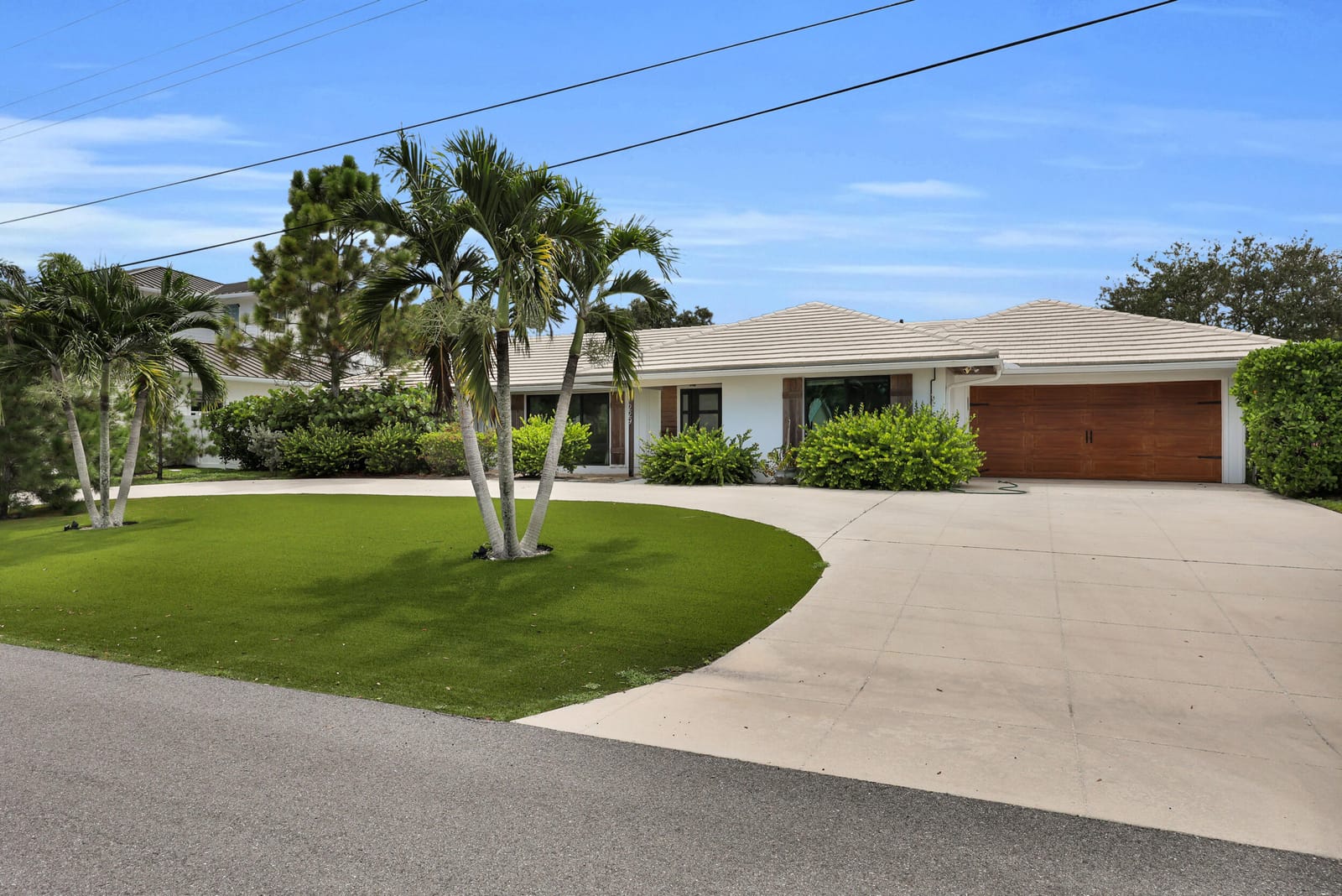 229 Fairway W, Tequesta, FL 33469