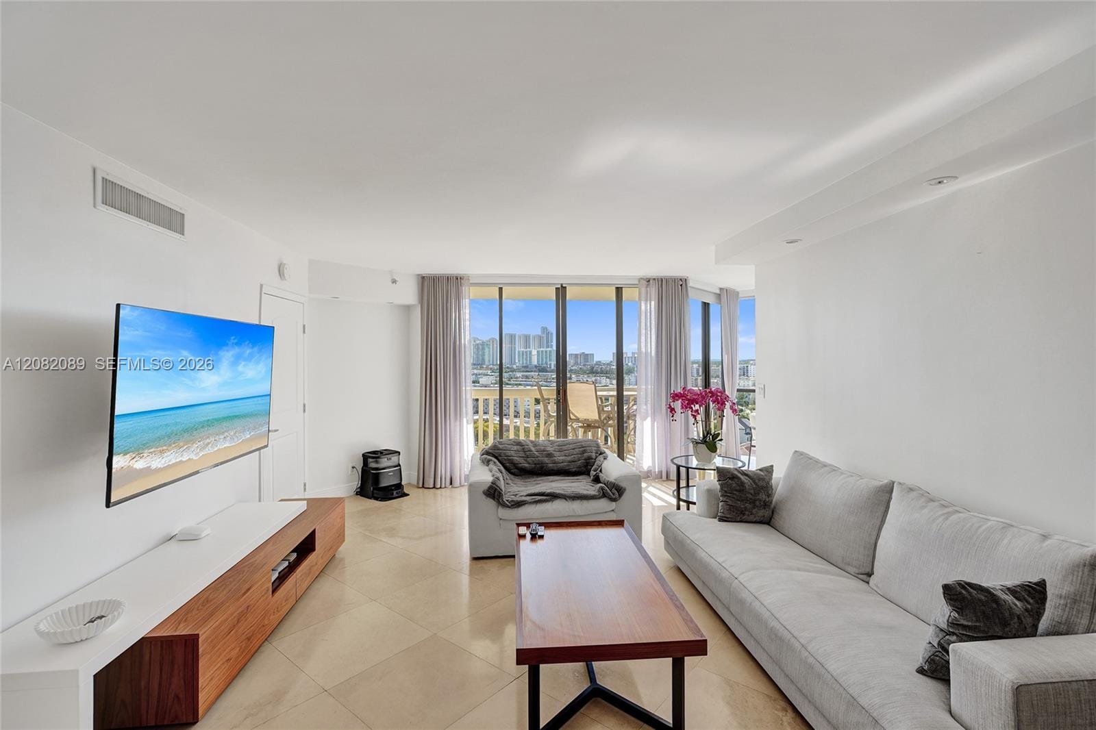 1000 E Island Boulevard 1403, Aventura, FL 33160