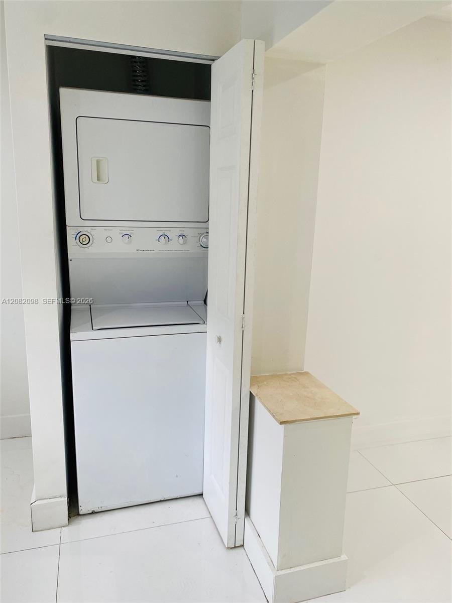 3335 SW 26th Street 3335 — photo 5