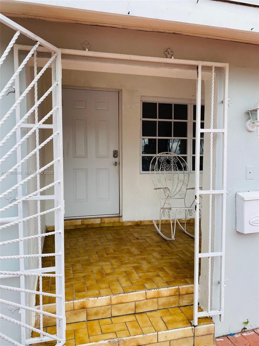 3335 SW 26th Street 3335, Miami, FL 33133