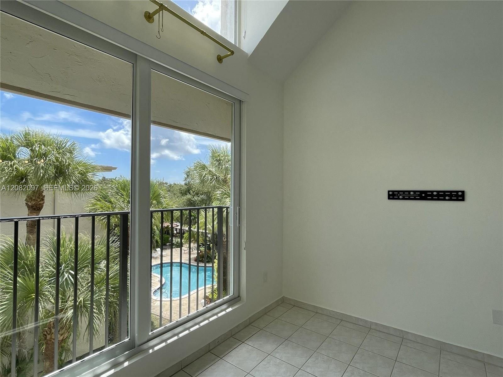 6904 N Kendall Drive F405 — photo 7