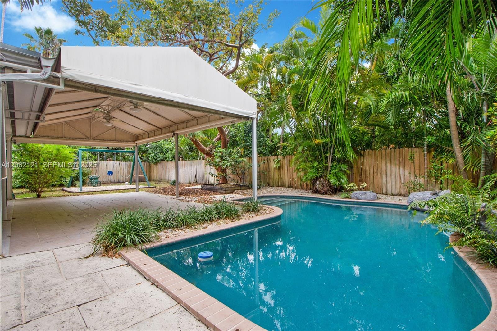 119 Harbor Drive, Key Biscayne, FL 33149