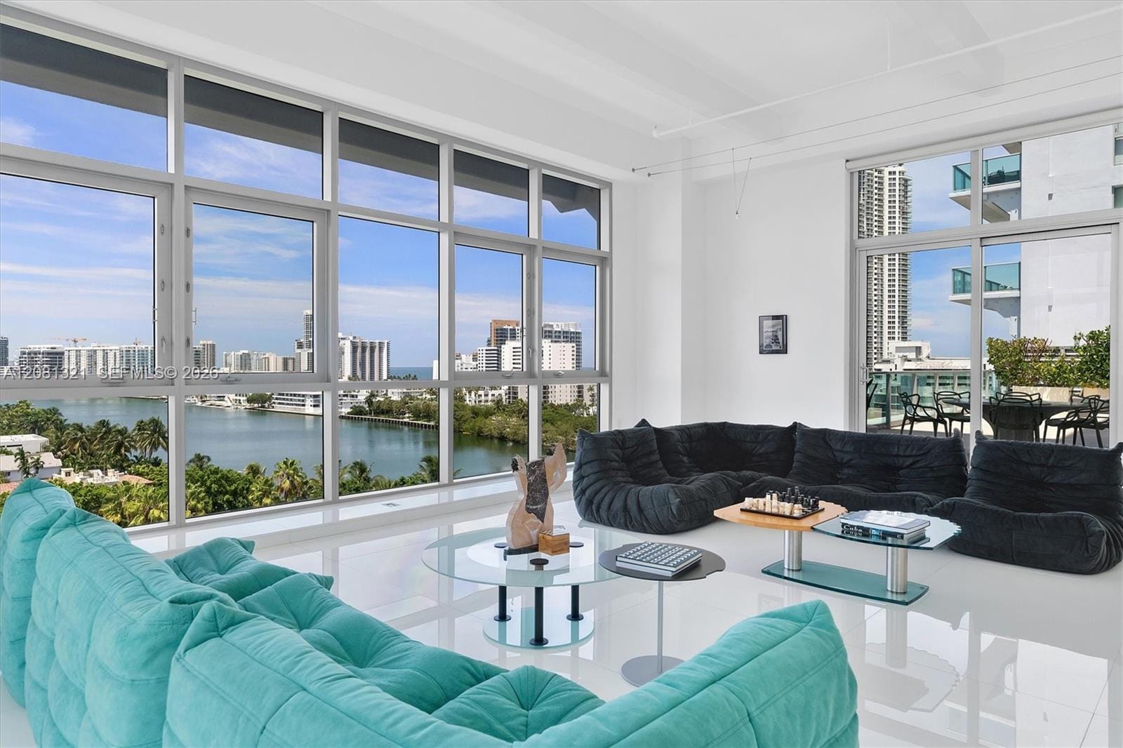 201 Aqua Avenue 801 — photo 2