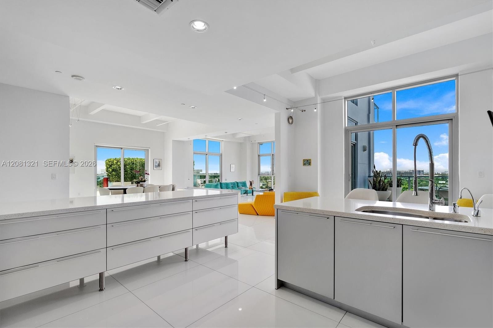 201 Aqua Avenue 801 — photo 10