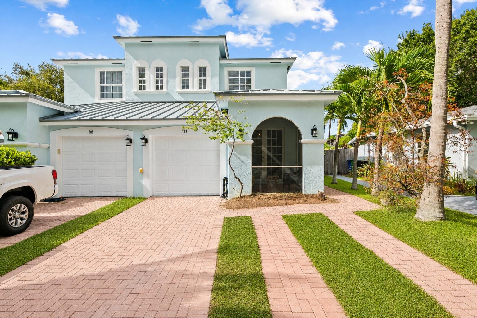 703 SW 16TH Court 703